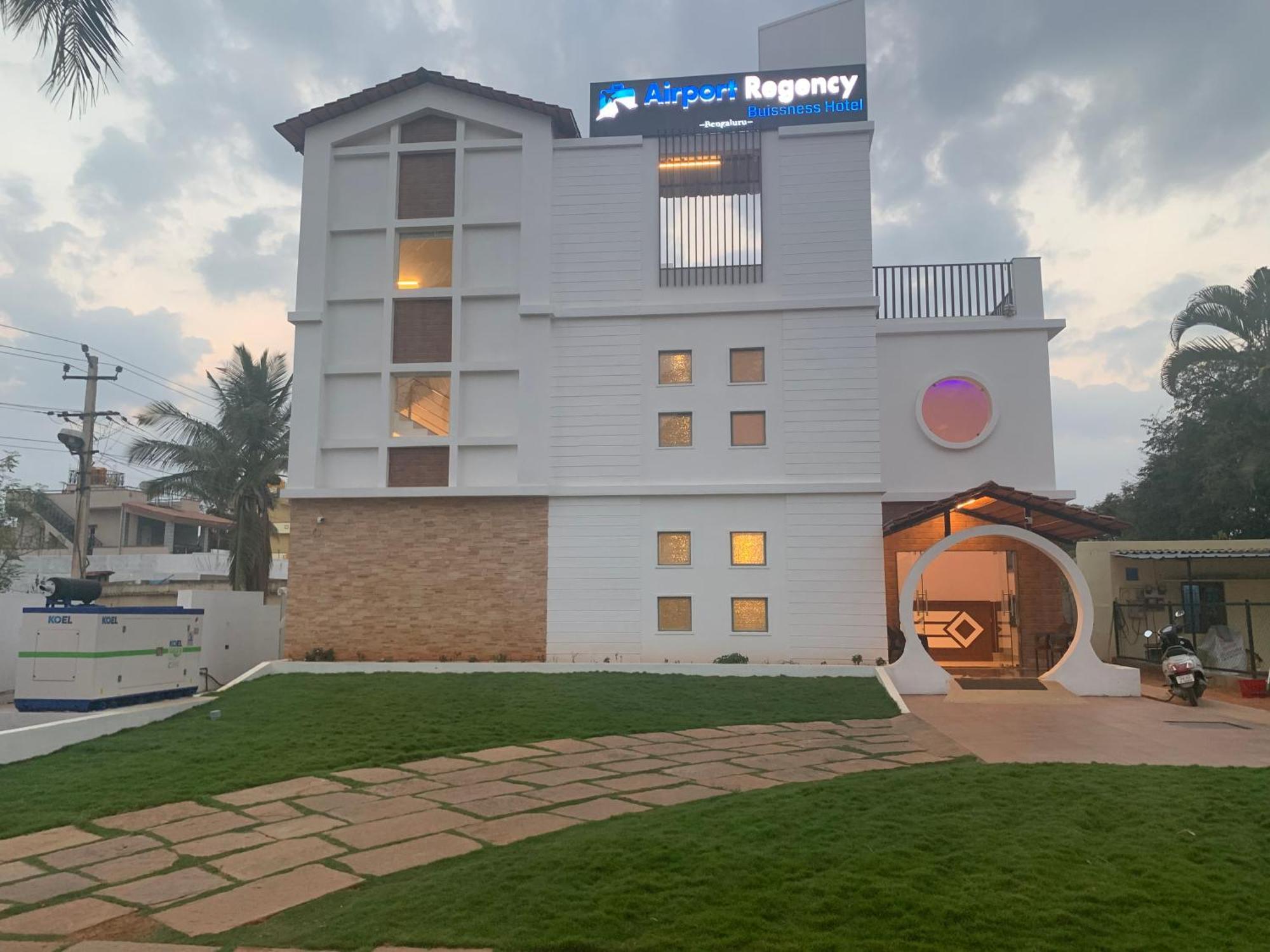 Hôtel Airport Regency à Devanahalli Extérieur photo